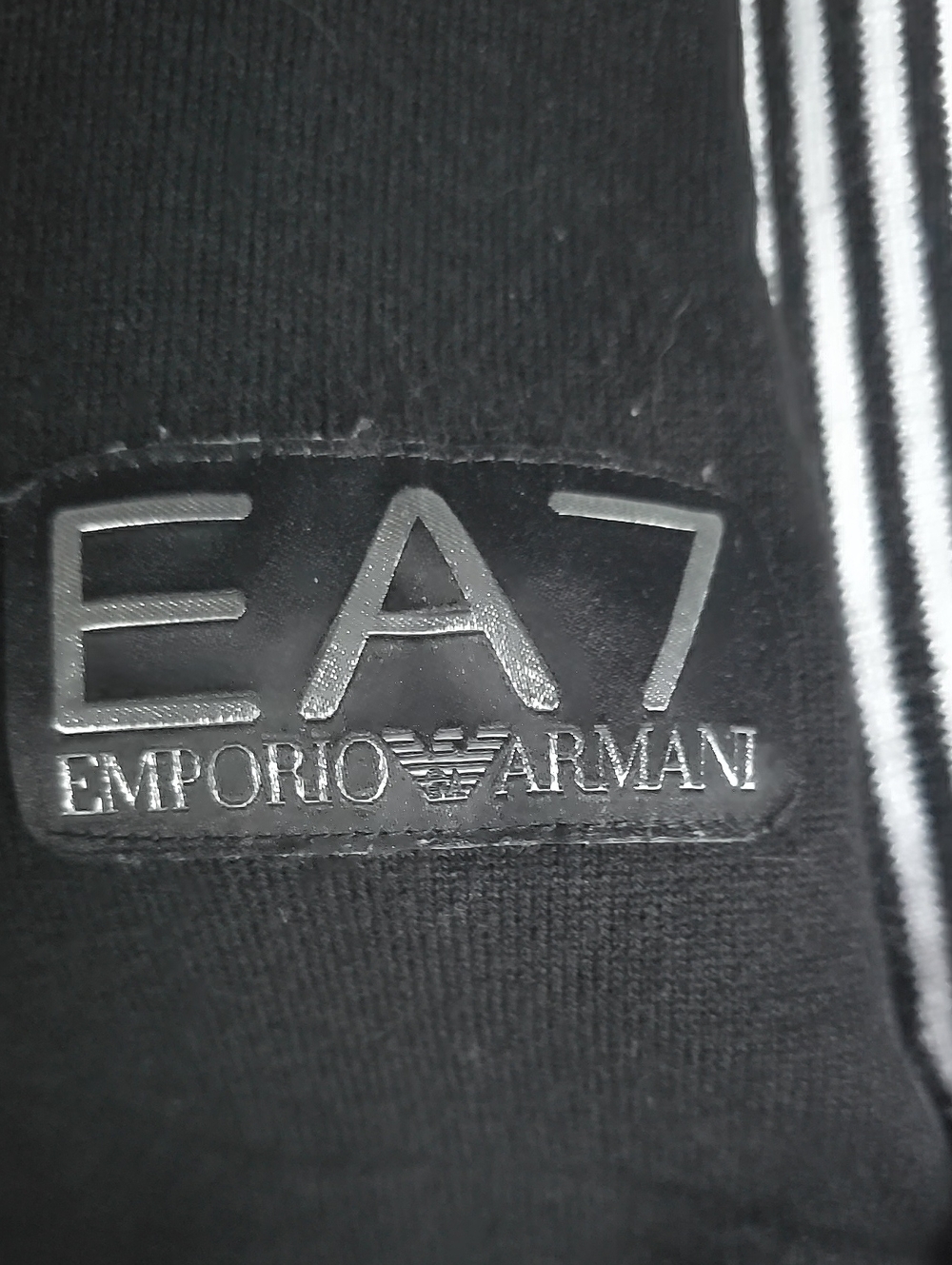 💥EA7 Emporio Armani Black V-Neck Knit Sweater Striped Sides & Sleeves L - Picture 3 of 13